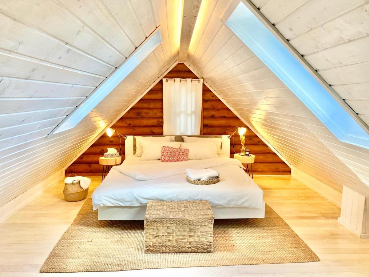 Pine Lodge Hlevci Екстер'єр фото
